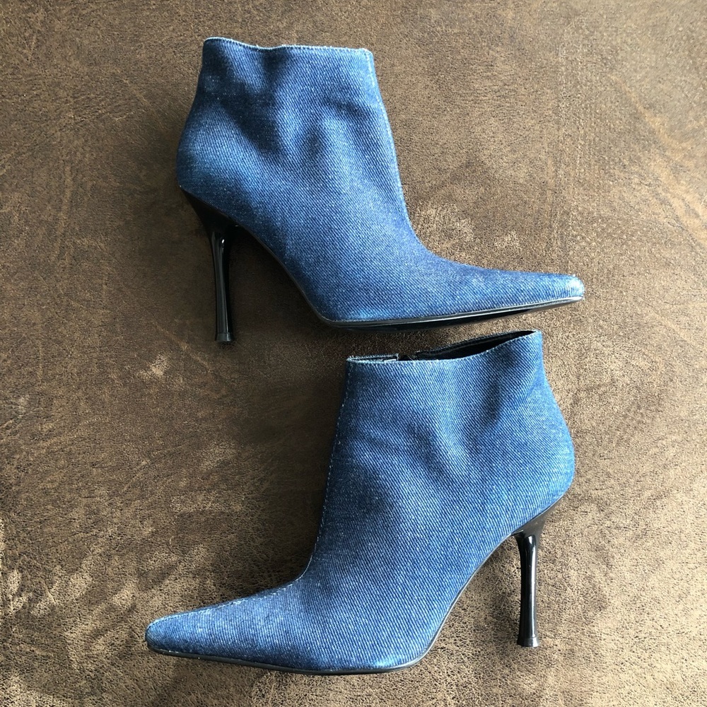 ALDO -7- Dark Denim Delights with a 3 1/2” heal